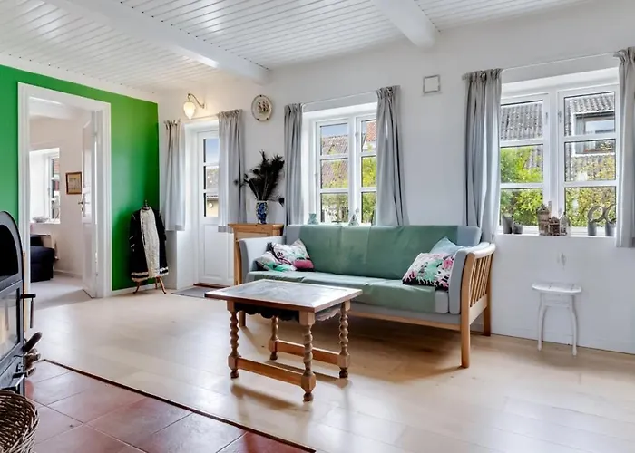 Under The Tree Aeroskobing