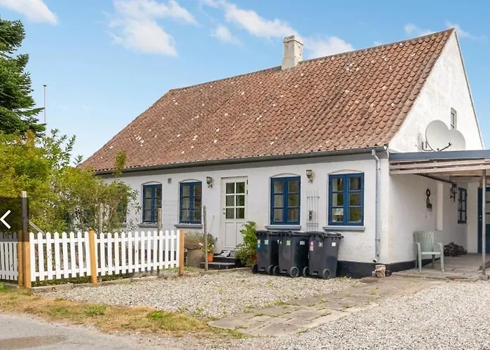 Under The Tree Homestay
